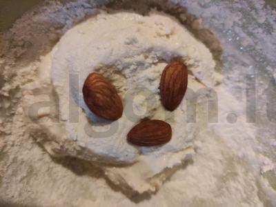 Konditerijos gaminys su riešutais pagrindine nuotrauka