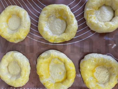 Vatrushkos su varške ant trynių Žingsnis 6