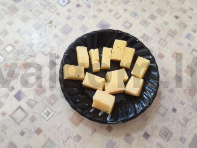 Varškės desertas „Sūrio fejerija“ Žingsnis 1