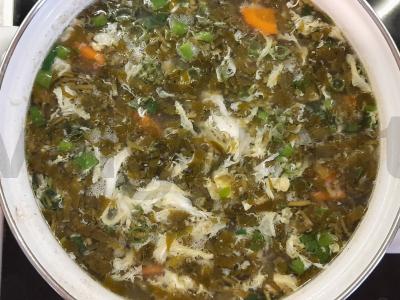 Vasaros sriuba su rūgštynėmis pagrindine nuotrauka