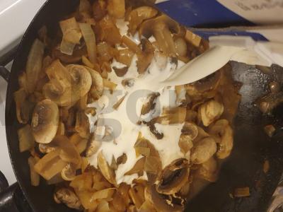 Grybai grietinėje Žingsnis 2