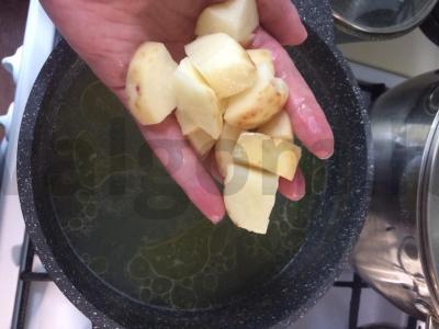 Sūrio žaliasis šaltibarščiai su rūgštynėmis Žingsnis 3