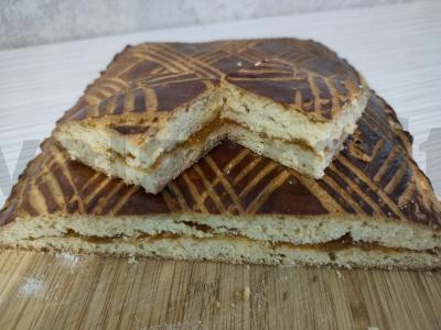 Kepiniai kaip „Tulos meduolis“ su prieskoniais pagrindine nuotrauka