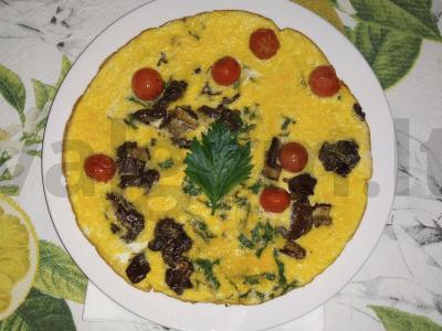 Omletas su baltosiomis grybais ir vyšniniais pomidorais Žingsnis 4
