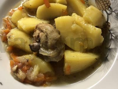 Vištienos padažas pagrindine nuotrauka