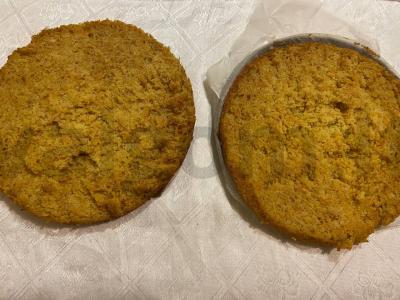 Biskvitas su tarkuota morkų ir citrinos žievele Žingsnis 3