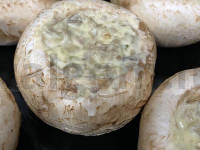 Įdaryti pievagrybiai orkaitėje per 30 minučių Žingsnis 3