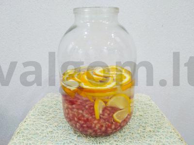 Granatų tinktūra su apelsinu ir citrina Žingsnis 2