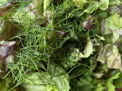 Žalumynų salotos Žingsnis 1