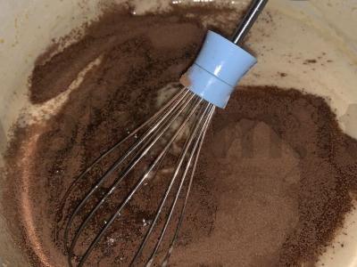 Šokoladiniai biskvitai meduoliui Žingsnis 3