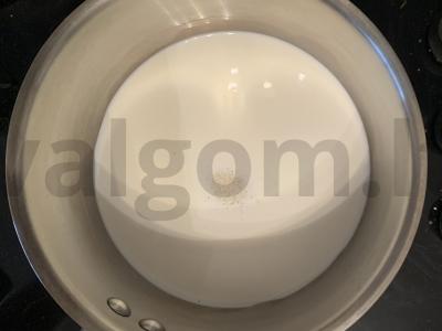 Raudonųjų serbentų panna cotta Žingsnis 2