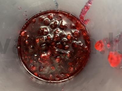 Raudonųjų serbentų panna cotta Žingsnis 6