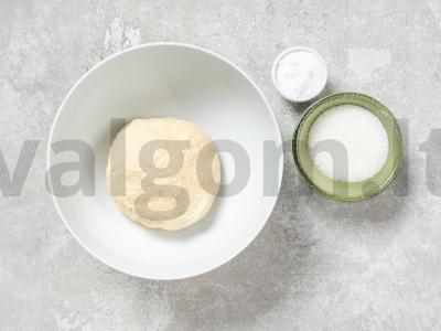 Pyragėliai su slyvomis Žingsnis 1