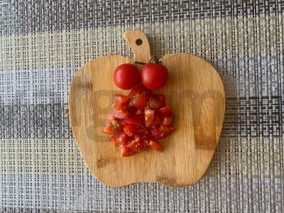 Makaronai „Grenio“ su dešra, vyšniniais pomidorais ir morkomis Žingsnis 4