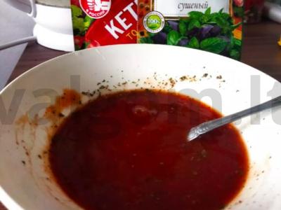 Mėsos kukuliai pomidorų padaže Žingsnis 2