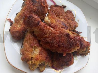 Vištiena su česnaku ir džiūvėsėliais pagrindine nuotrauka