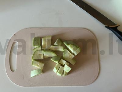 Cukinijų ritinys su sūrio įdaru Žingsnis 1