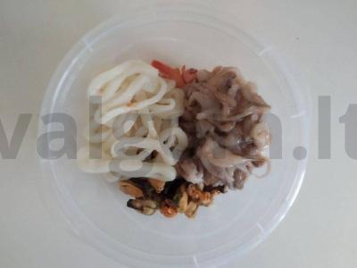 Jūros gėrybės, troškintos kokosų piene Žingsnis 1