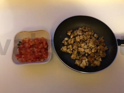 Patiekalo padažas iš pievagrybių ir vištienos filė Žingsnis 4