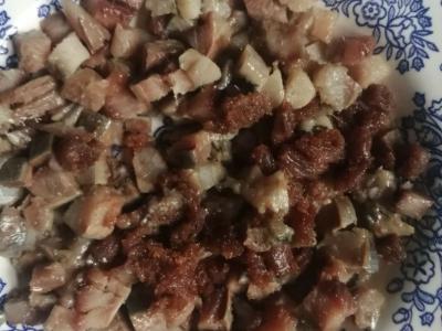 Klasikinis salotas šventiniam stalui „Silkė po kailiu“ Žingsnis 1