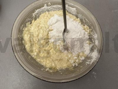 Varškės-bananų vafliai Žingsnis 2