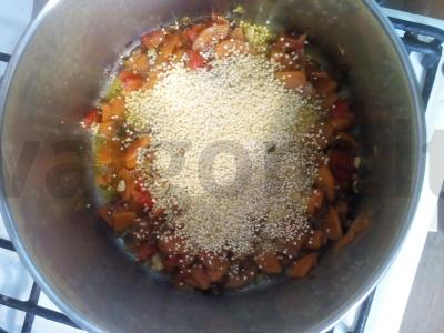 Vegetariškas sriuba su grikiais ir kinoja Žingsnis 3