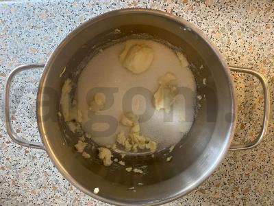 Namų keksiukai su aviečių uogiene Žingsnis 4