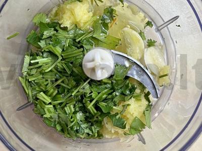 Kiaulienos šlaunelės karis kokosų piene Žingsnis 1