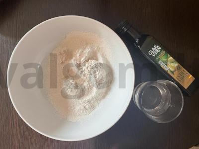 Picos tešla su alyvuogių aliejumi Žingsnis 1