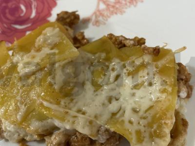 Lazanija iš bešbarmako pagrindine nuotrauka