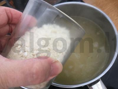 Aštrus sriuba kharcho su kiauliena Žingsnis 5