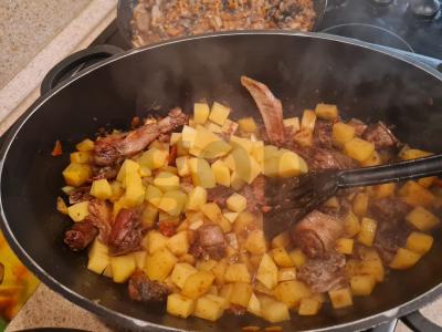 Keptas naminis antis su bulvėmis Žingsnis 10