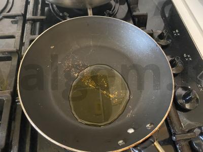 Namų makaronai su faršu, pomidorais ir kalendra Žingsnis 4