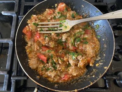 Namų makaronai su faršu, pomidorais ir kalendra Žingsnis 11