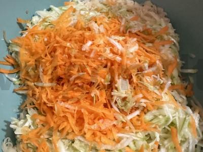 Cukinijų apkepas „Sočiai“ Žingsnis 3