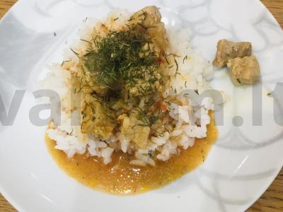 Ryžiai su kiauliena pagrindine nuotrauka