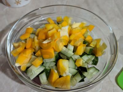 Vasaros salotos su paprikomis Žingsnis 3