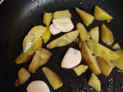 Šašlykas su česnaku ir keptais bulvėmis Žingsnis 1