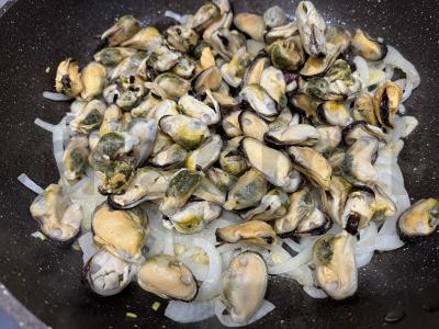 Makaronai su midijomis grietinėlės padaže Žingsnis 3