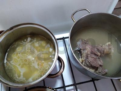 Sotūs, turtingas sriuba su bulguru ir daržovėmis Žingsnis 1