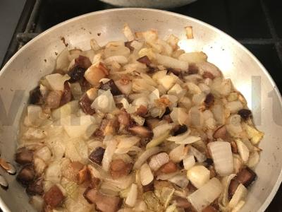 Žirnių sriuba su rūkytais mėsos gaminiais Žingsnis 7