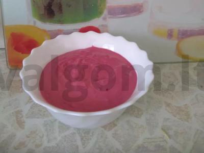 Varškė su vyšniomis pagrindine nuotrauka