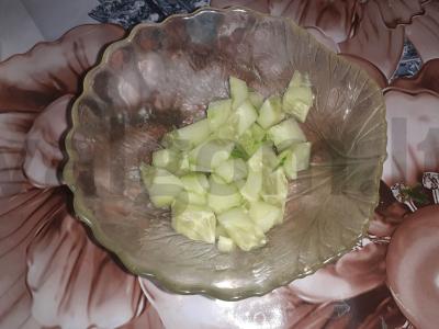 Salotos su agurkais, jūros kopūstais ir mung pupelių daigais Žingsnis 1