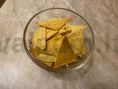 Namų sūrio traškučiai pagrindine nuotrauka