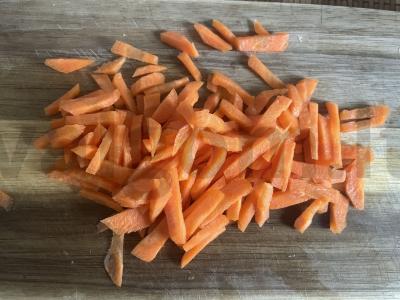 Žirnių ir lęšių sriuba vištienos sultinyje Žingsnis 3