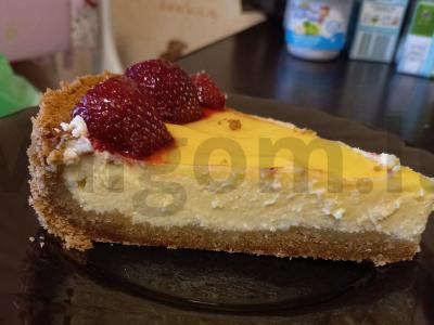 Namų sūrio pyragas pagrindine nuotrauka