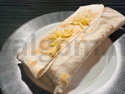 Lavašas su vištiena ir daržovėmis „Pietų“ pagrindine nuotrauka