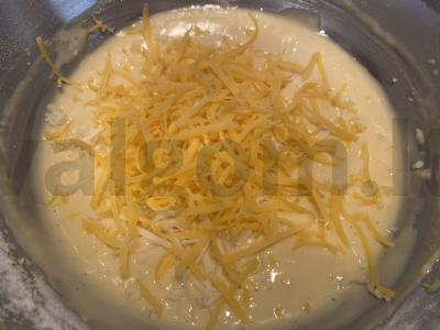 Sūrio blynai su grietine Žingsnis 4