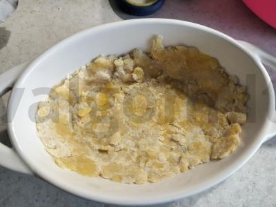 Grietinės ir vyšnių pyragas iš kvietinių miltų Žingsnis 6