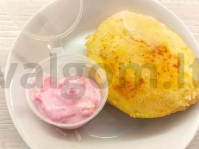 Raudonųjų serbentų ir jogurto padažas pagrindine nuotrauka